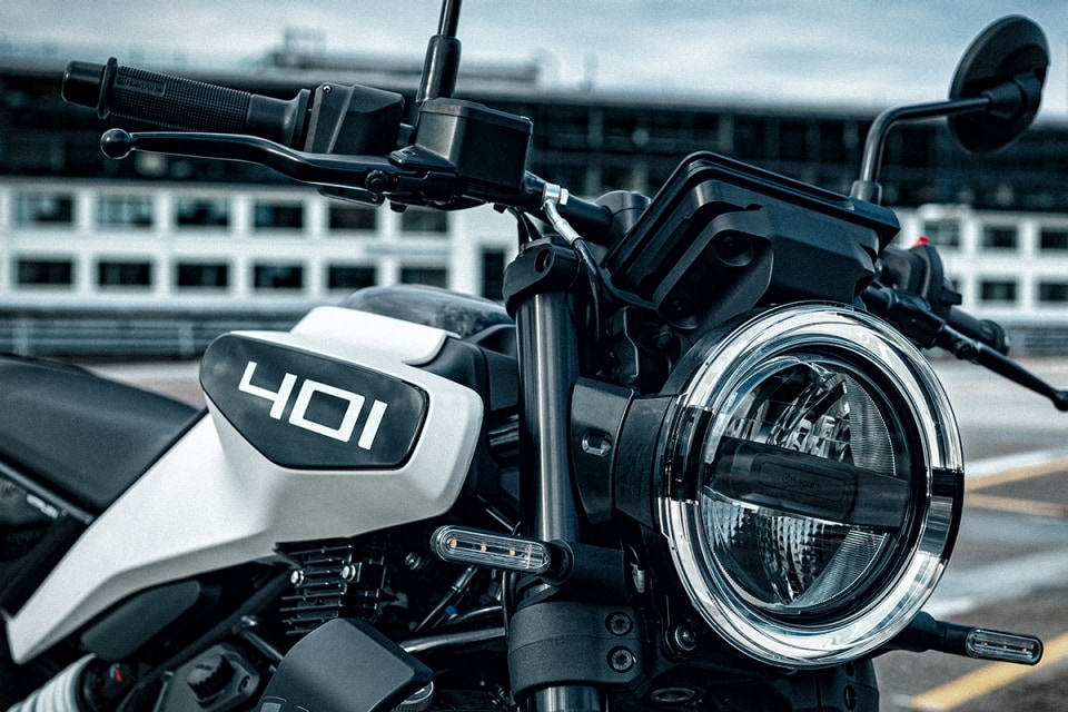 Husqvarna: richiamo per Svartpilen e Vitpilen 401